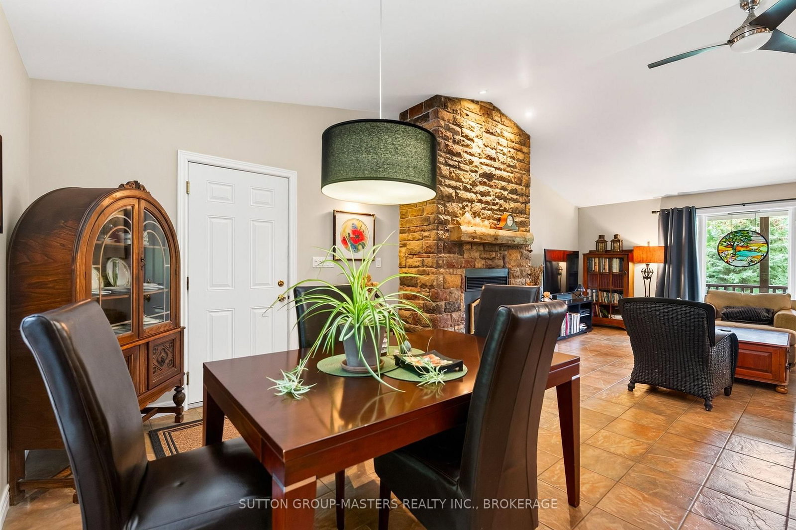 4126 Hideaway Lane • Battersea, ON photo 10