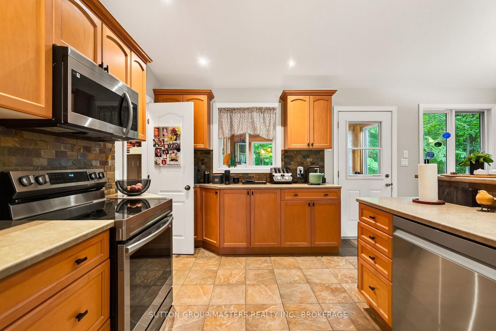 4126 Hideaway Lane • Battersea, ON photo 12