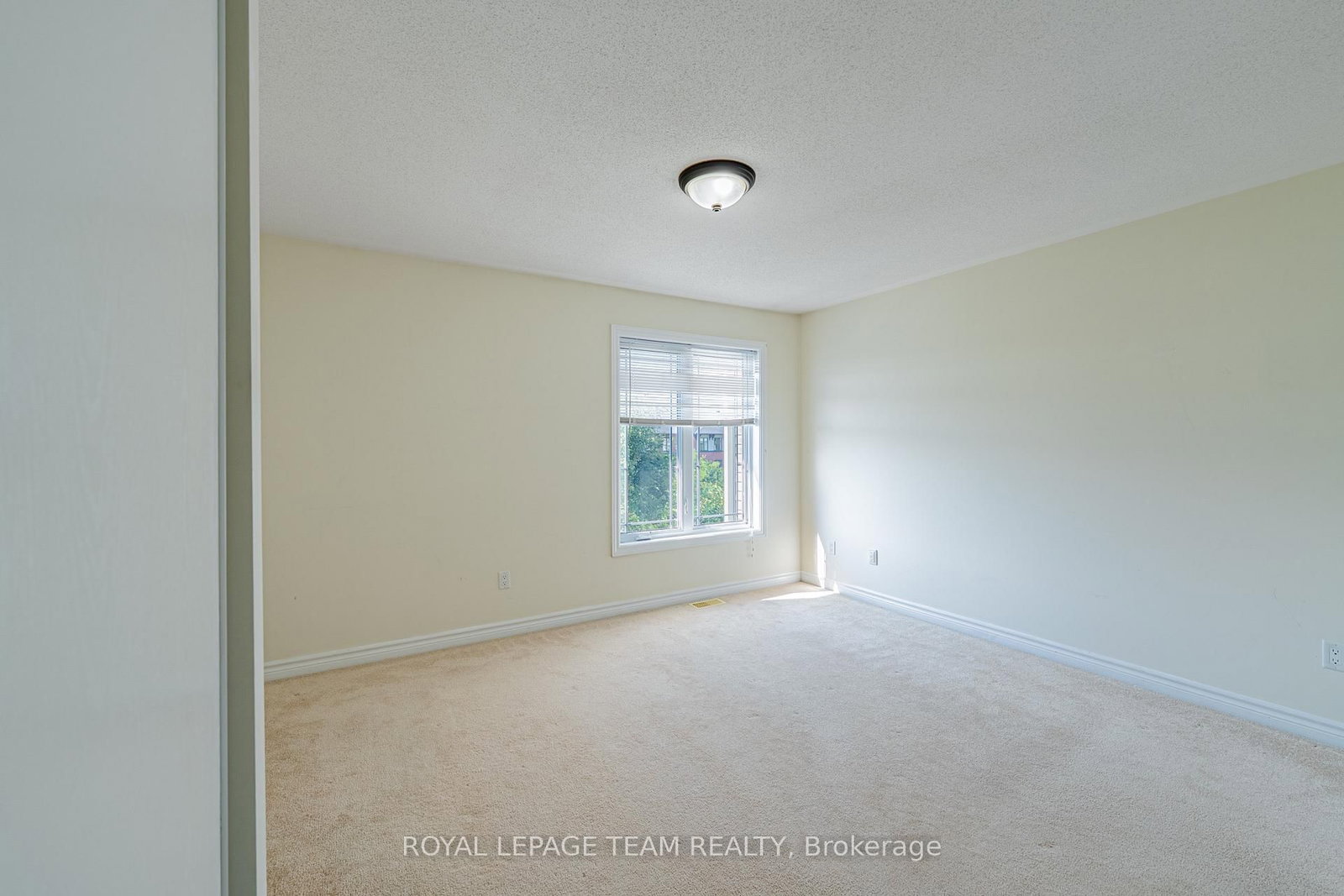 634 Chapman Mills Drive • #B • Ottawa, ON photo 37