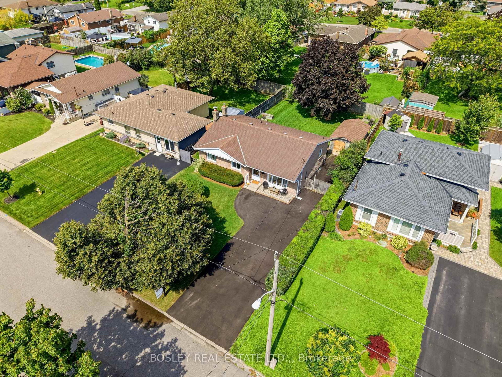17 Acadia Crescent • St. Catharines, ON photo 5