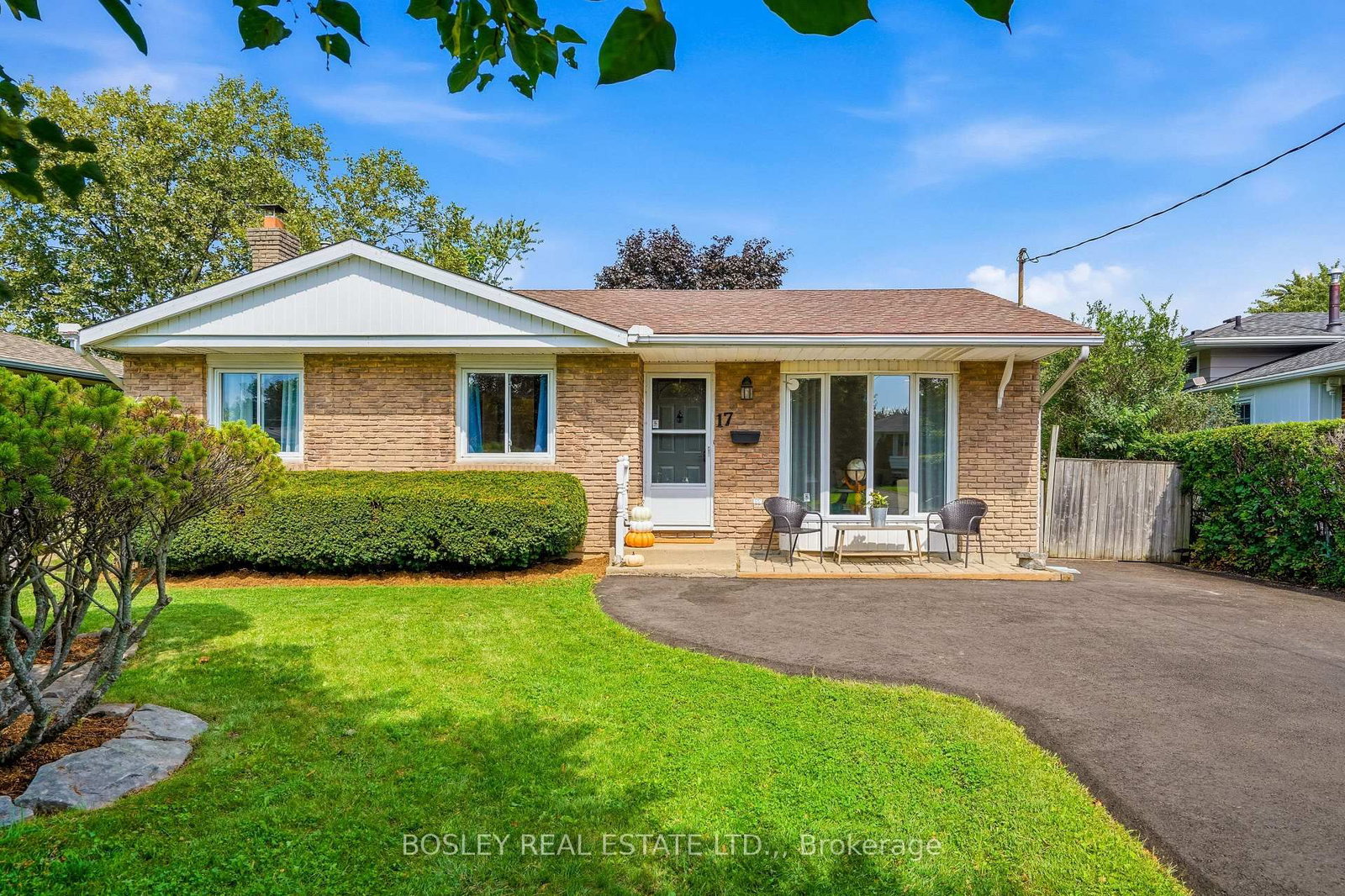 17 Acadia Crescent • St. Catharines, ON photo 8