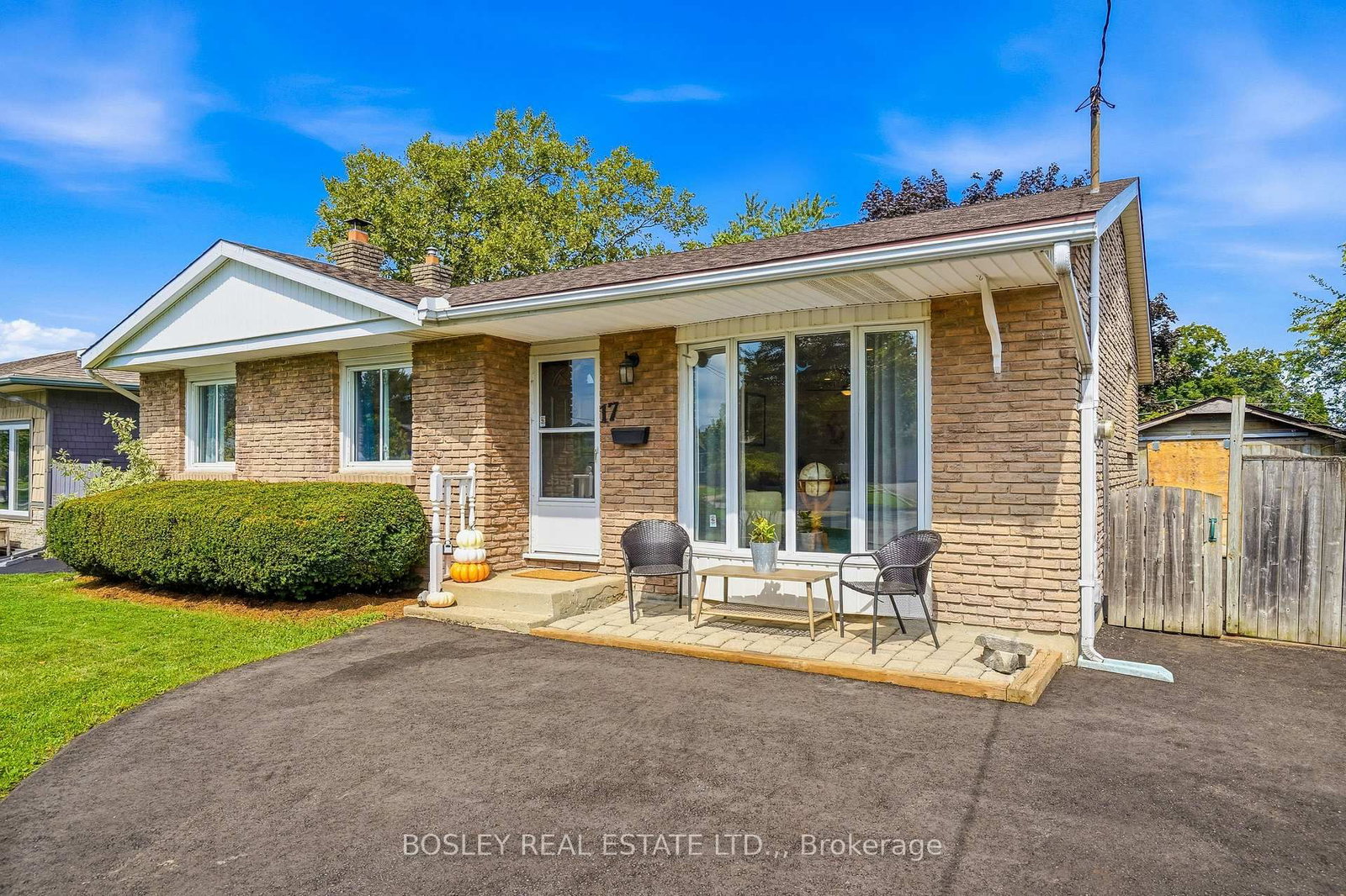 17 Acadia Crescent • St. Catharines, ON photo 9