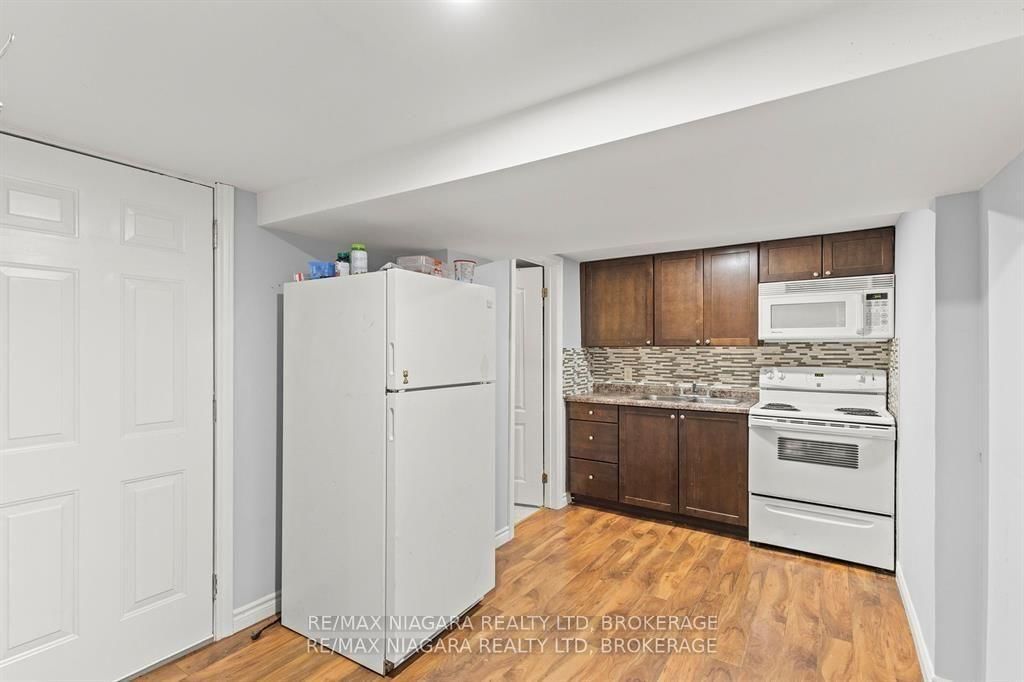 130 Killaly Street E • Port Colborne, ON photo 12
