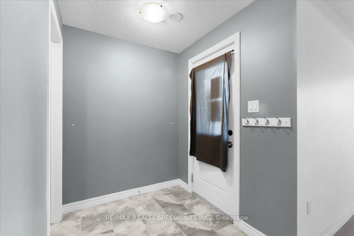 70 Willowrun Drive • #E8 • Kitchener, ON photo 4