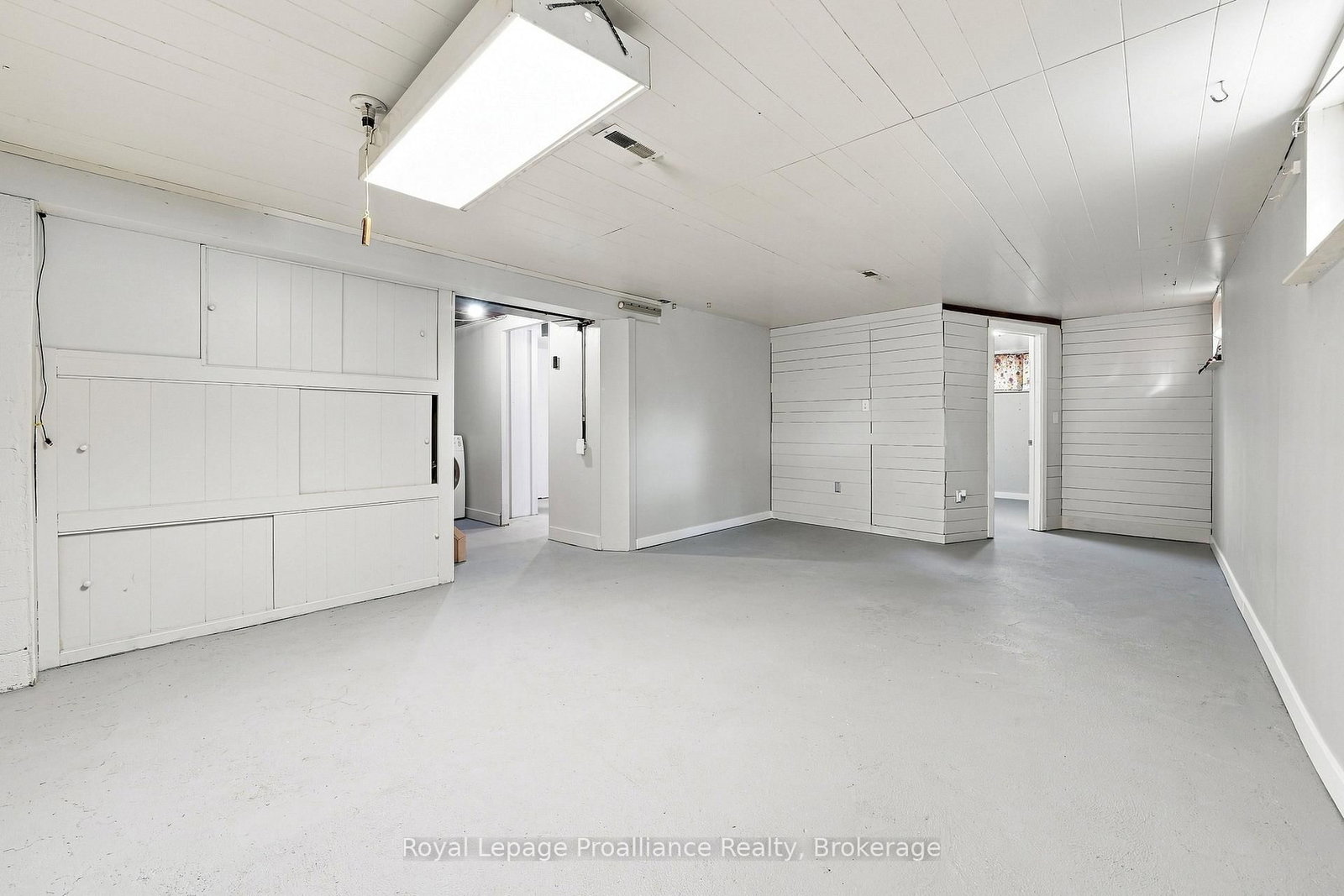 15 Elvins Gardens • Belleville, ON photo 24