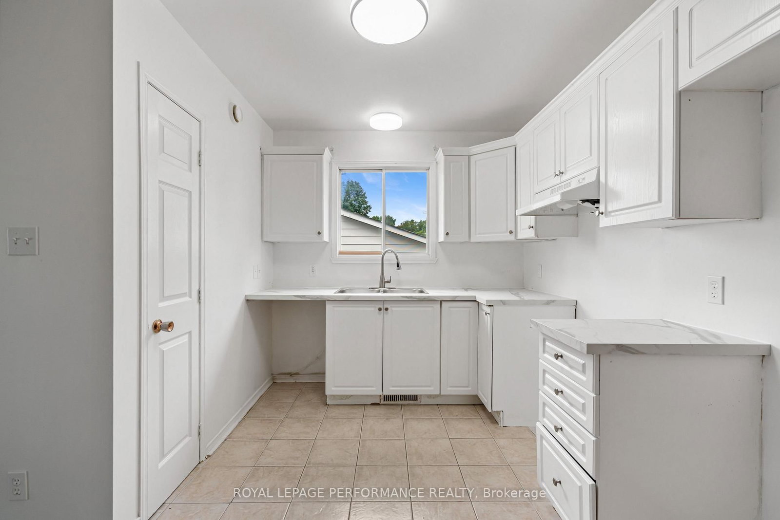 1011 Adolphus Street • Cornwall, ON photo 10