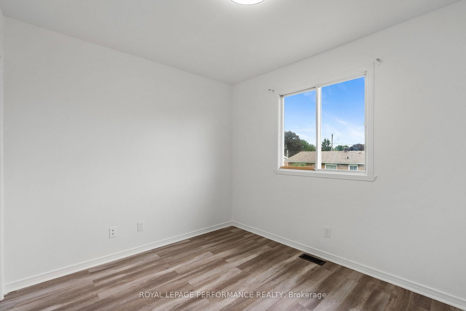 1011 Adolphus Street • Cornwall, ON photo 16