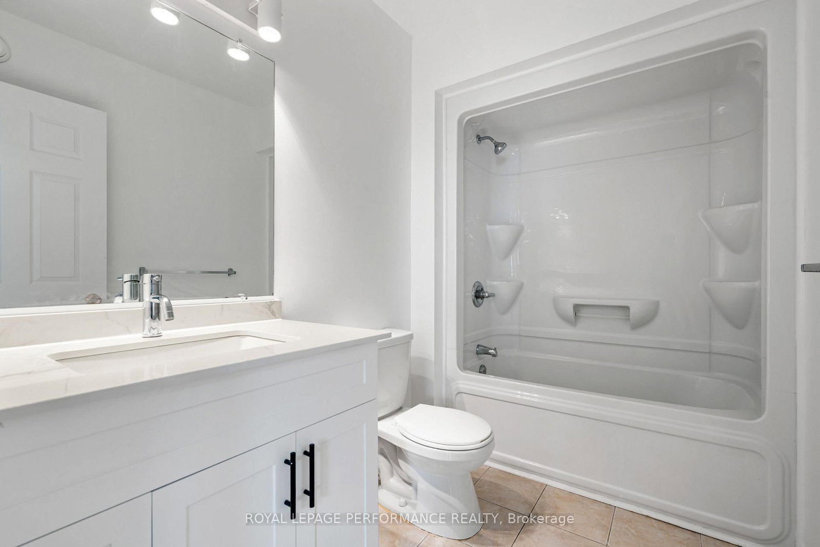 1011 Adolphus Street • Cornwall, ON photo 21