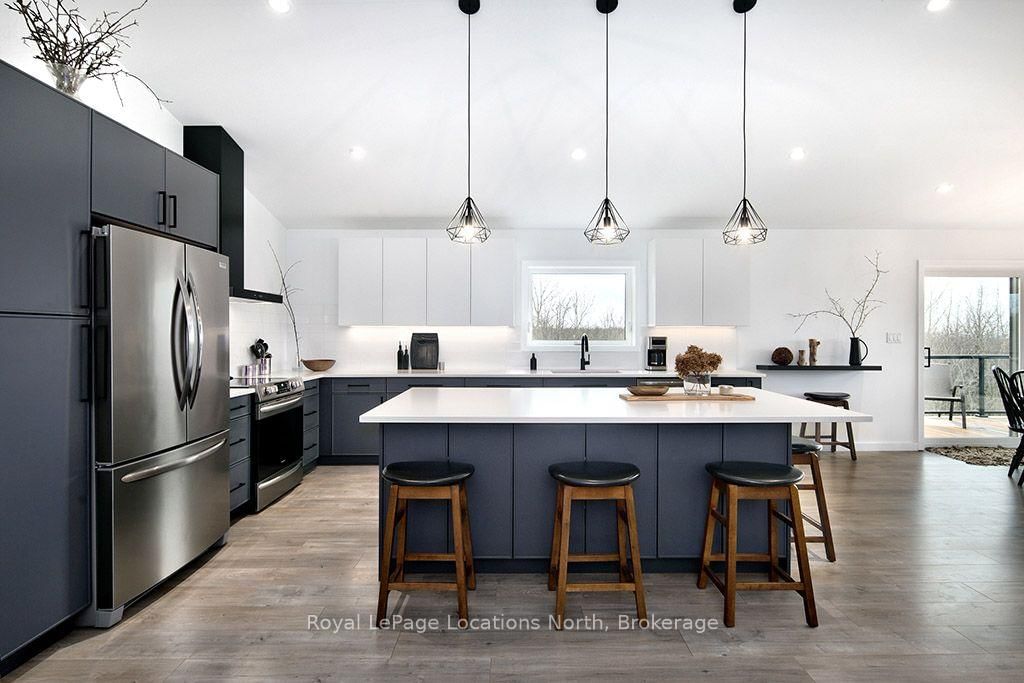 145 St Vincent Street • Meaford, ON photo 4