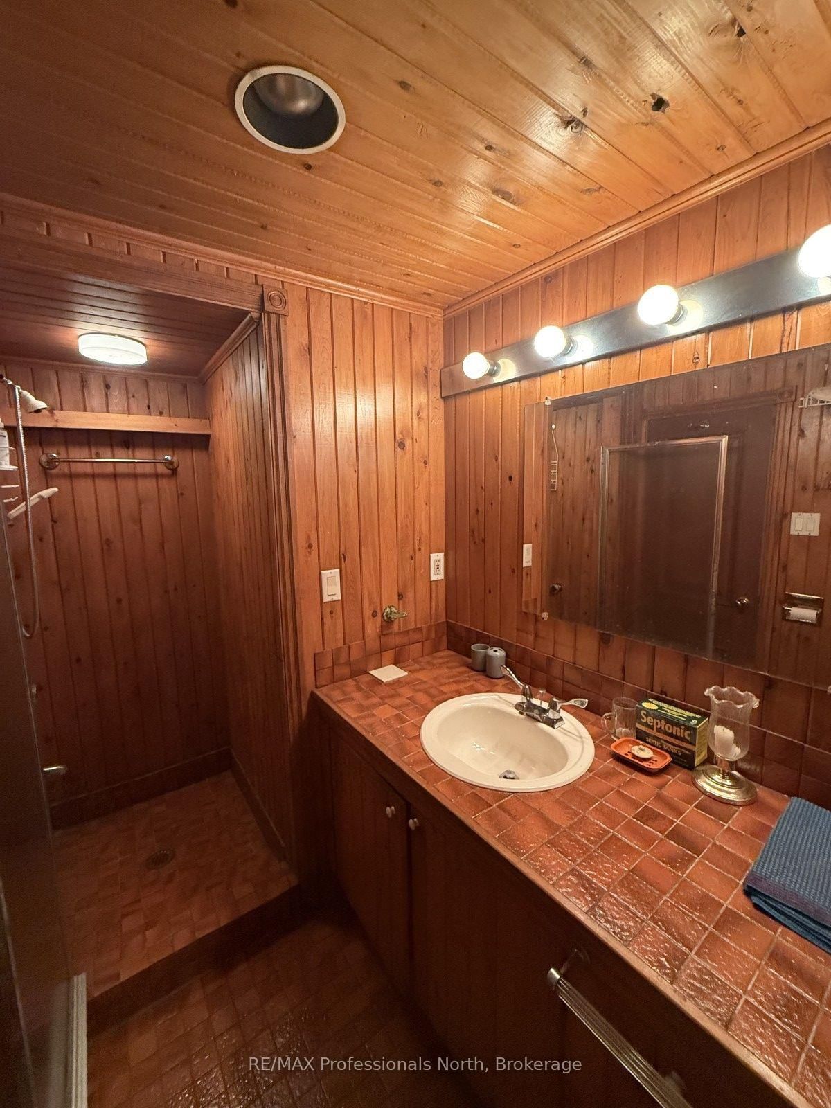 1019 Arrowhead Drive • Highlands East, ON photo 15