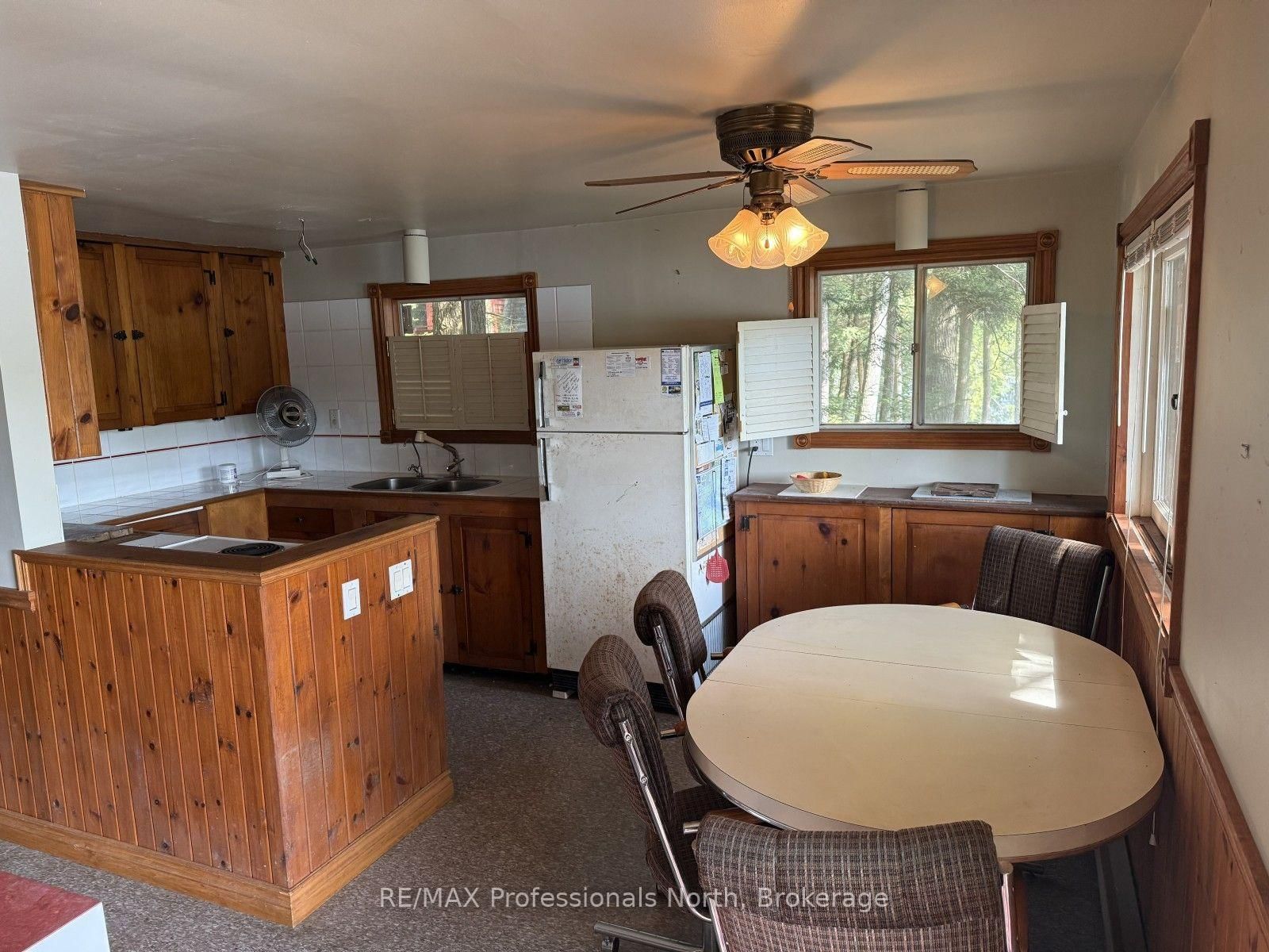 1019 Arrowhead Drive • Highlands East, ON photo 9