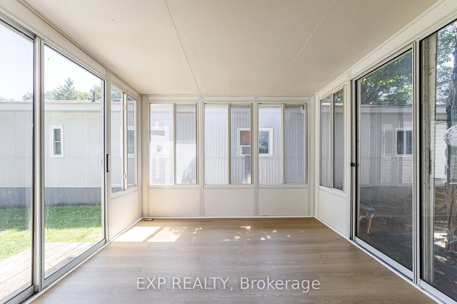 21 Maplewood Avenue • Carleton Place, ON photo 4