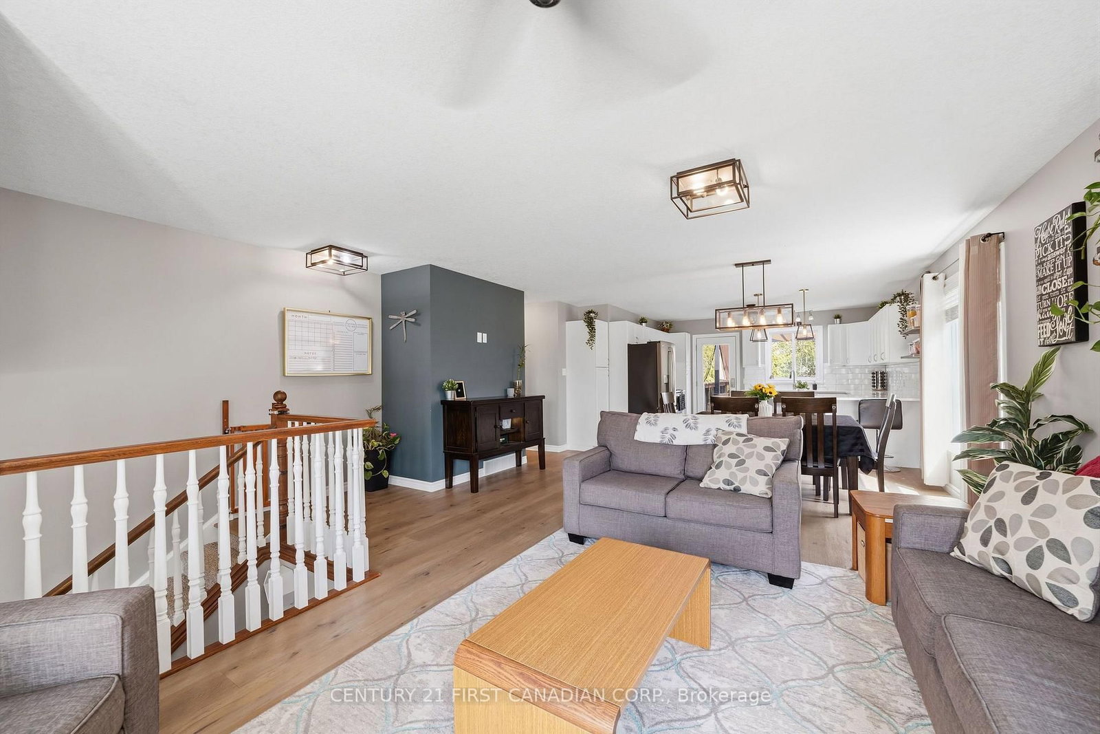 102 Watson Street • Lucan Biddulph, ON photo 11