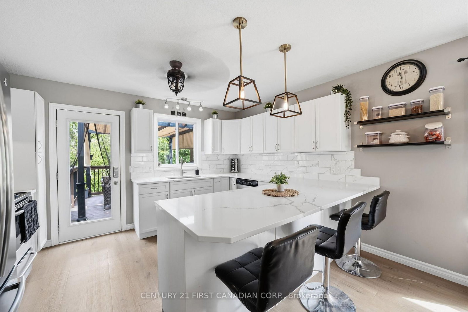 102 Watson Street • Lucan Biddulph, ON photo 14