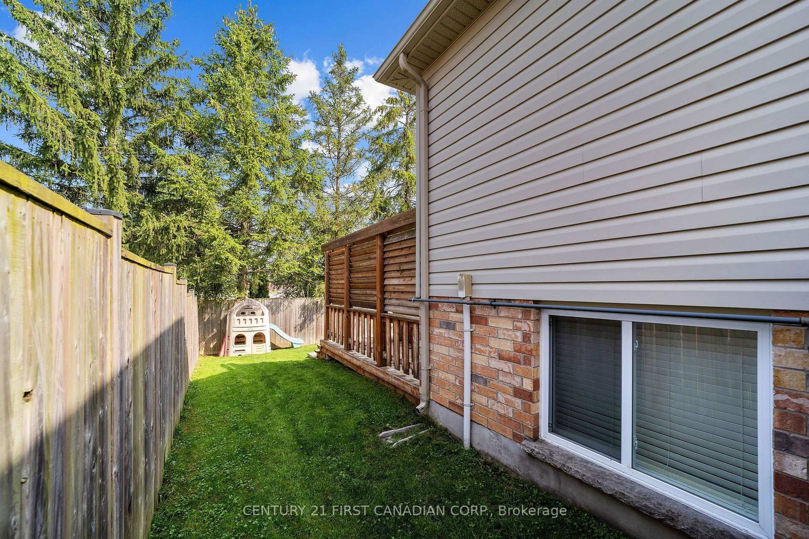 102 Watson Street • Lucan Biddulph, ON photo 33