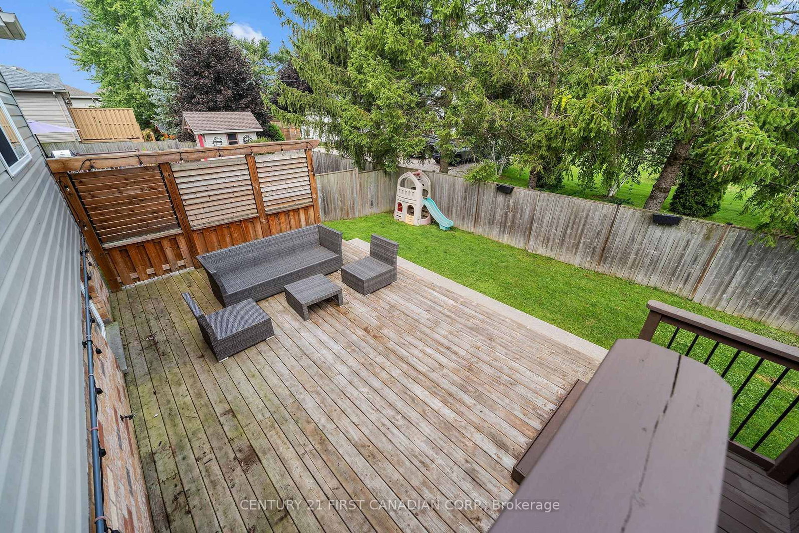 102 Watson Street • Lucan Biddulph, ON photo 40