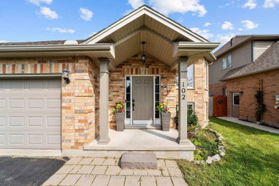 102 Watson Street • Lucan Biddulph, ON photo 5