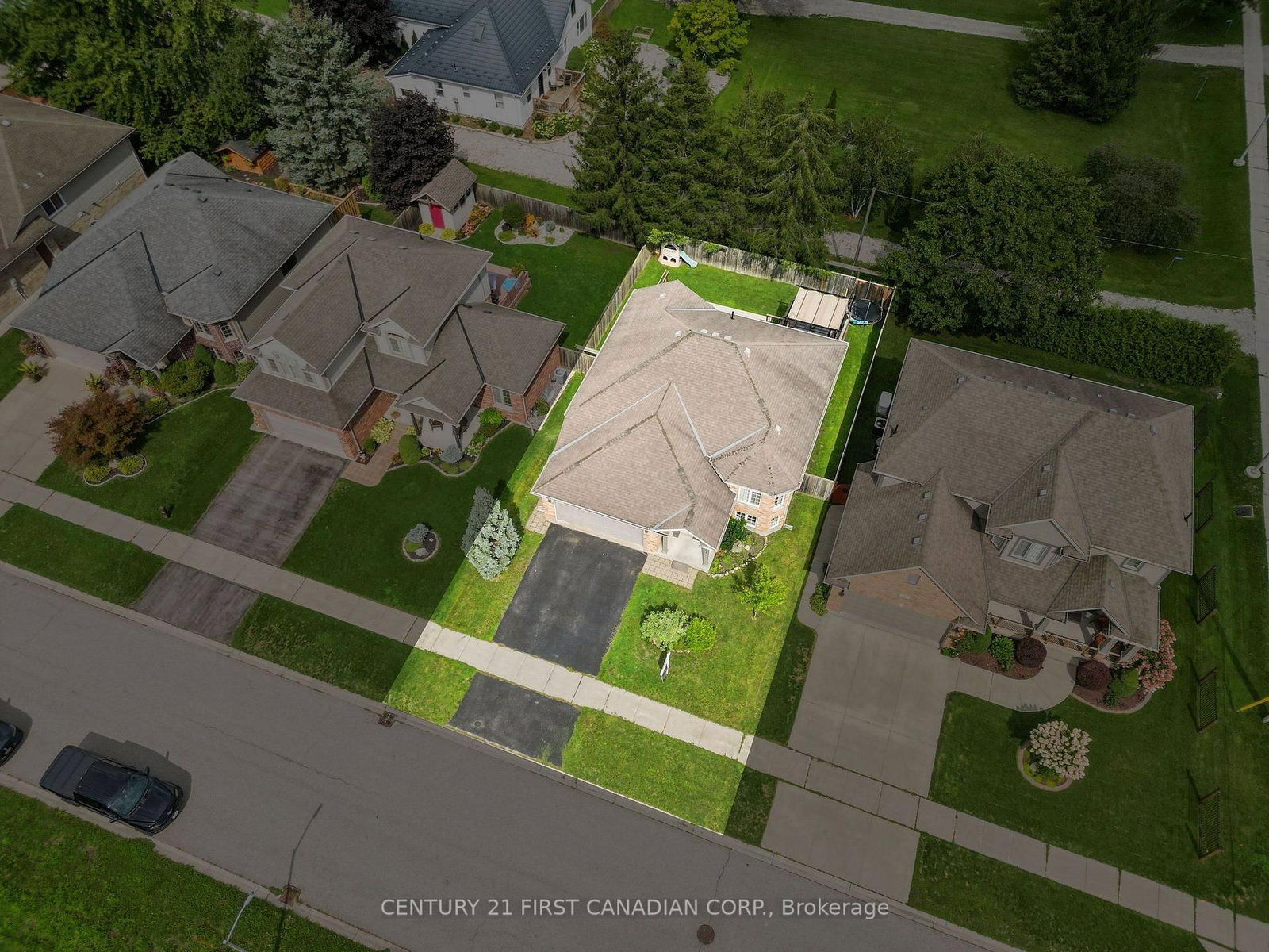 102 Watson Street • Lucan Biddulph, ON photo 6