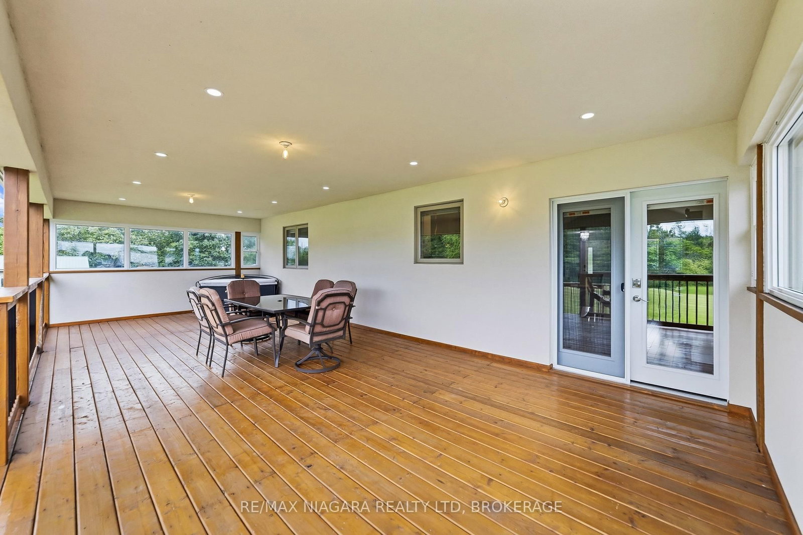 2876 3 Highway E • Port Colborne, ON photo 35