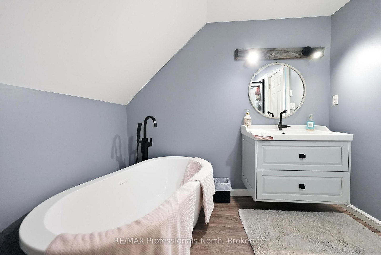 33 Maple Avenue • Dysart et al, ON photo 30
