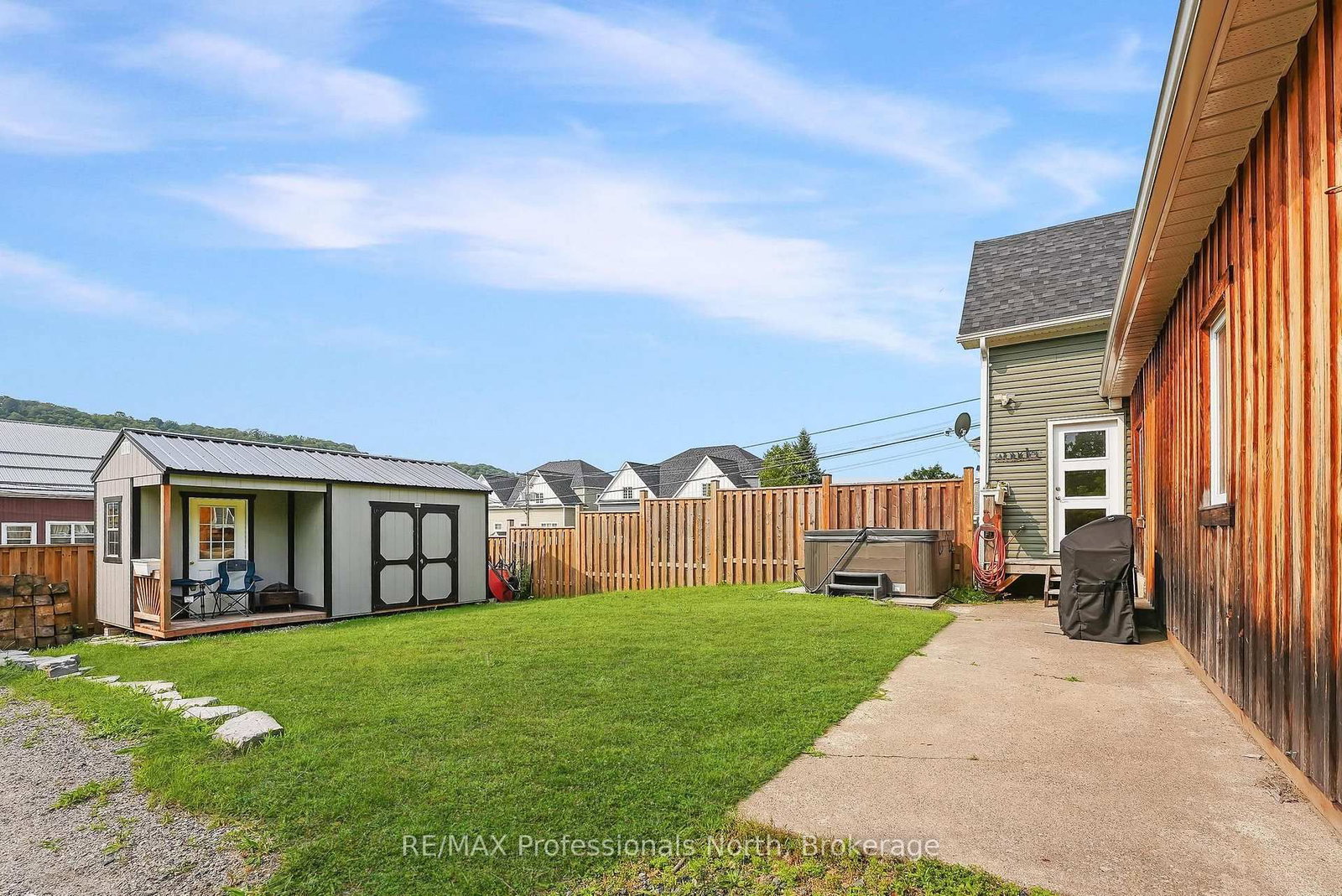 33 Maple Avenue • Dysart et al, ON photo 42