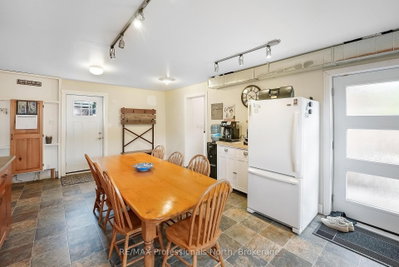 33 Maple Avenue • Dysart et al, ON photo 9