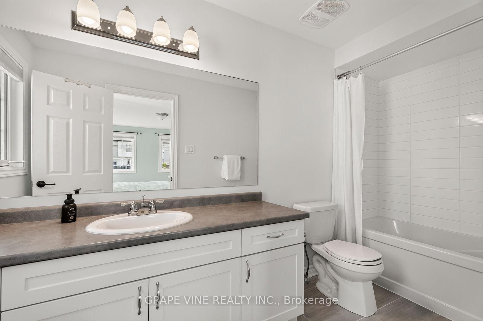 210 CLINTONIA Street • Ottawa, ON photo 17