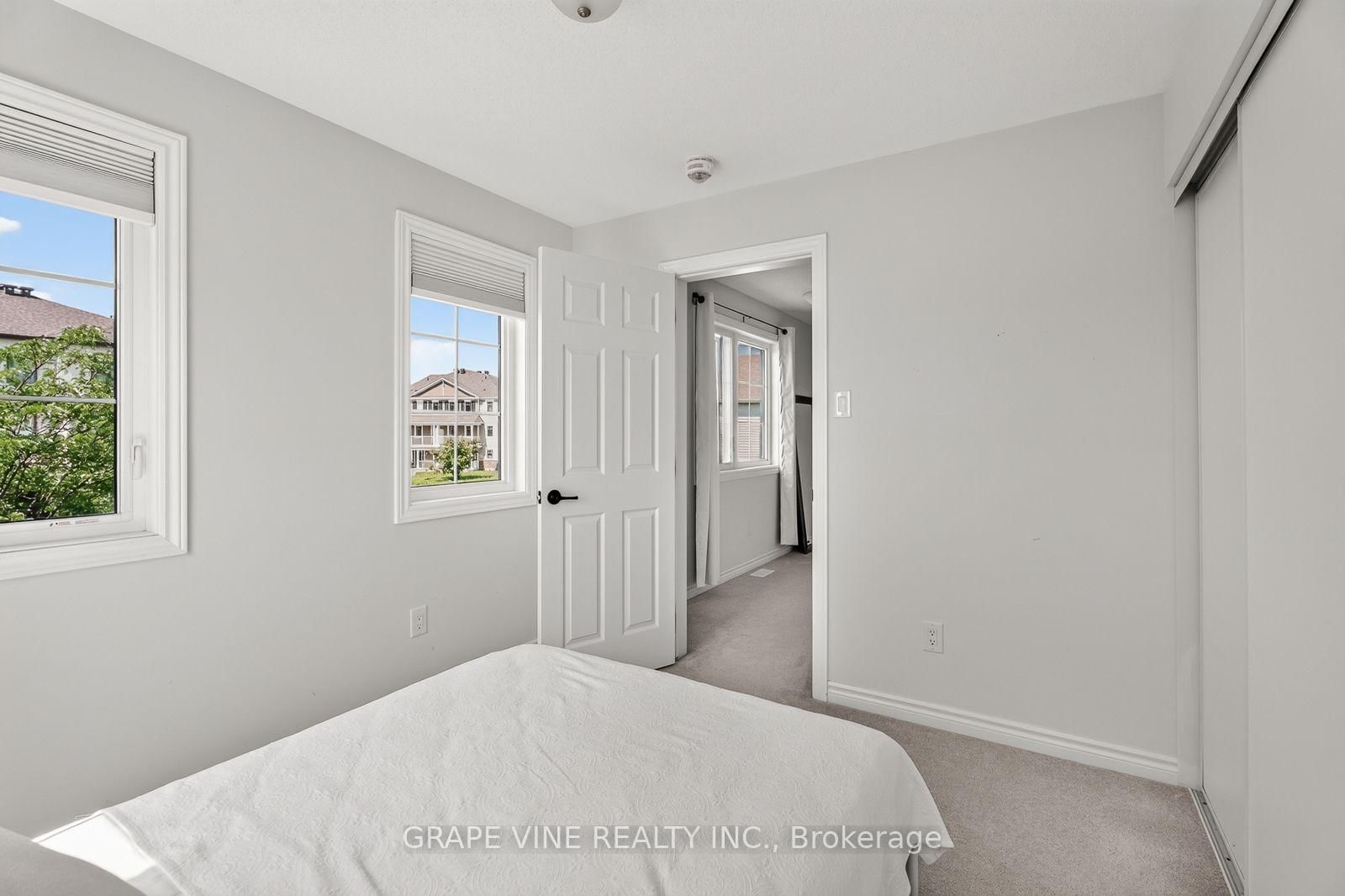210 CLINTONIA Street • Ottawa, ON photo 23