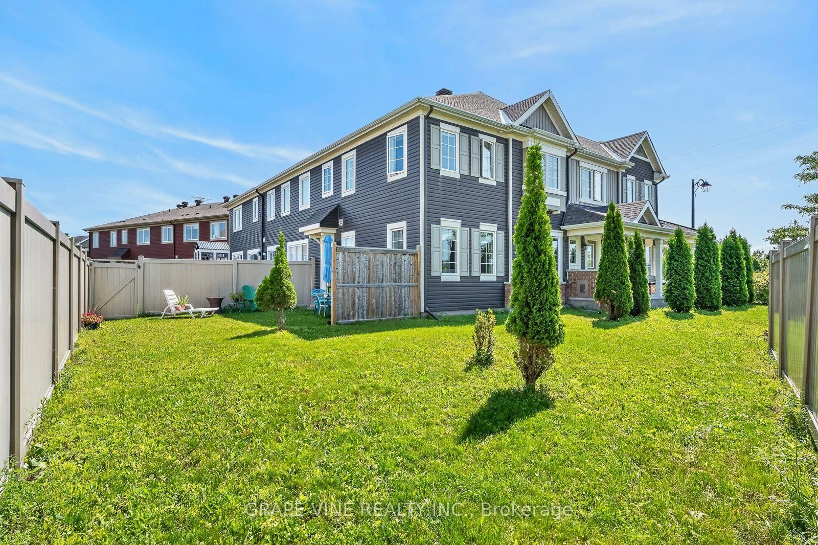 210 CLINTONIA Street • Ottawa, ON photo 26