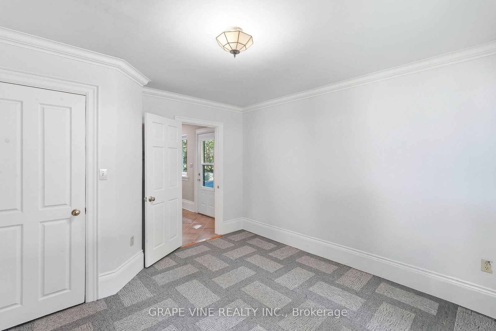 68 Goodman Crescent • Prince Edward County, ON photo 10