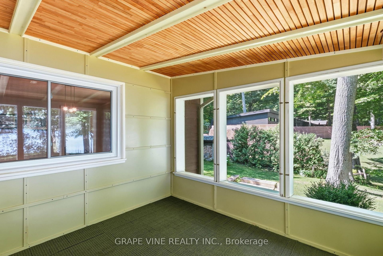 68 Goodman Crescent • Prince Edward County, ON photo 15