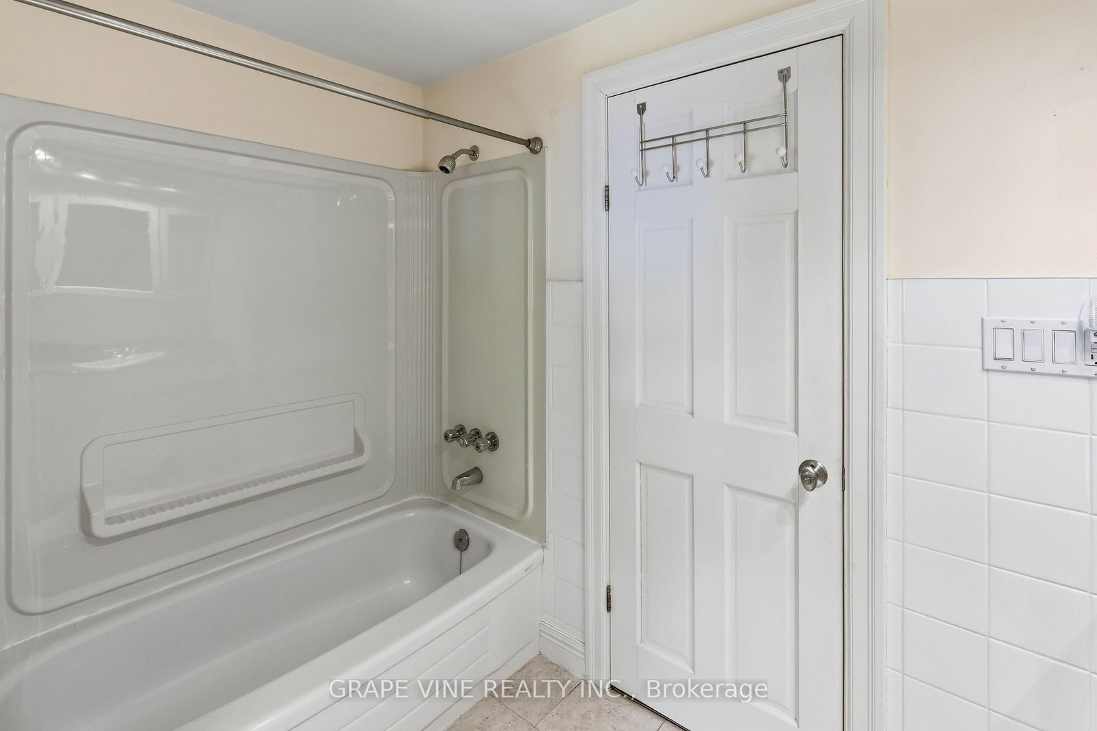 68 Goodman Crescent • Prince Edward County, ON photo 23
