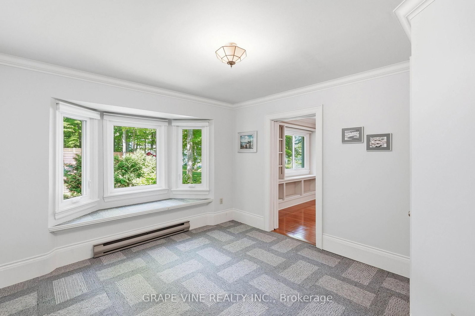 68 Goodman Crescent • Prince Edward County, ON photo 9