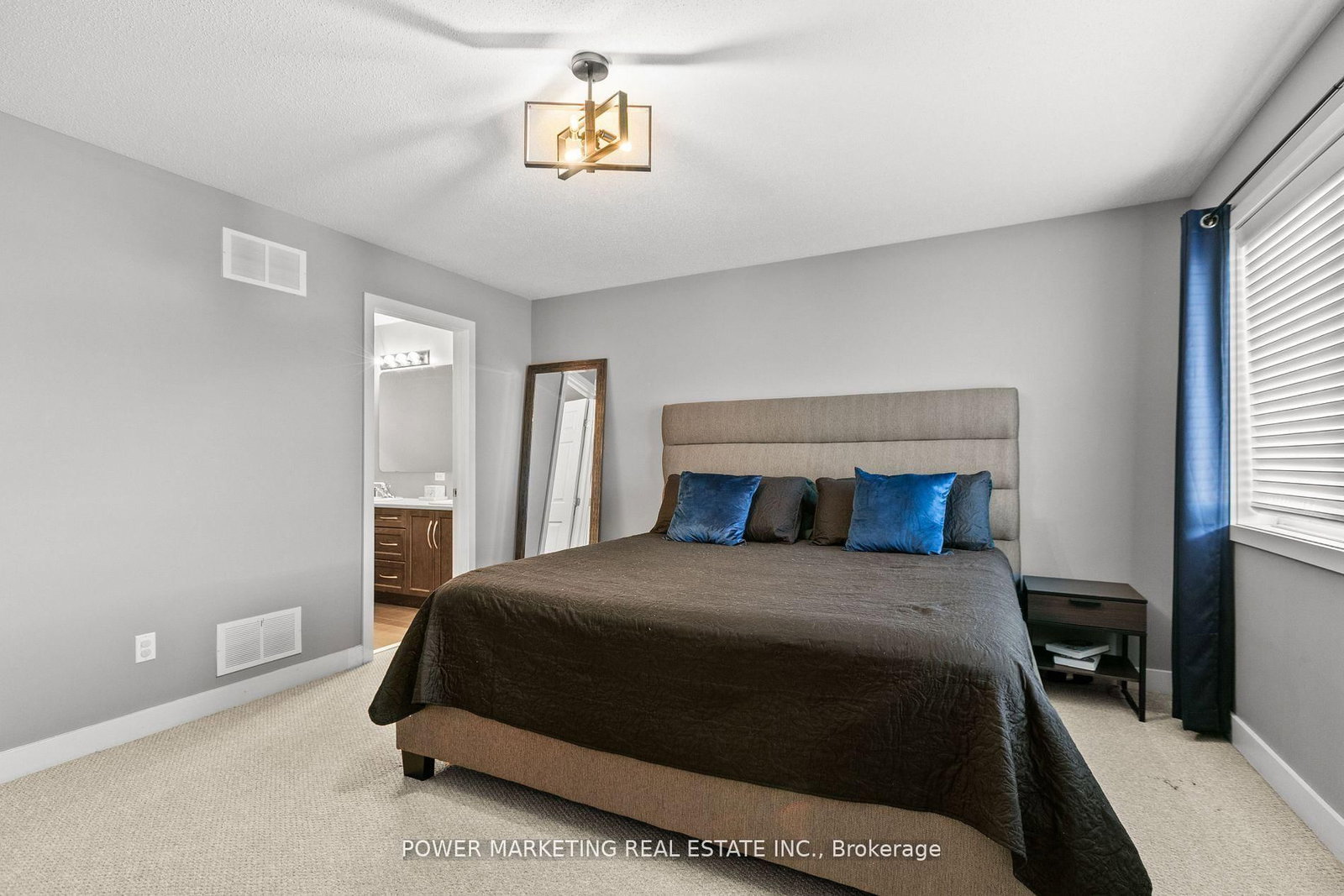 2200 NANTES Street • Ottawa, ON photo 16
