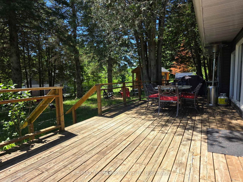 1044 Shanahan Trail