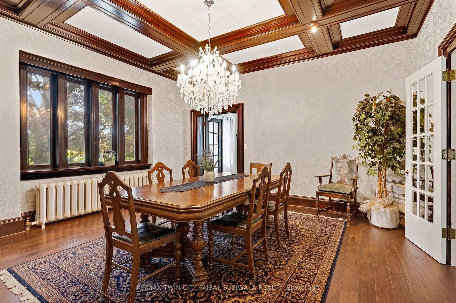 122 Dufferin Avenue • Brantford, ON photo 20
