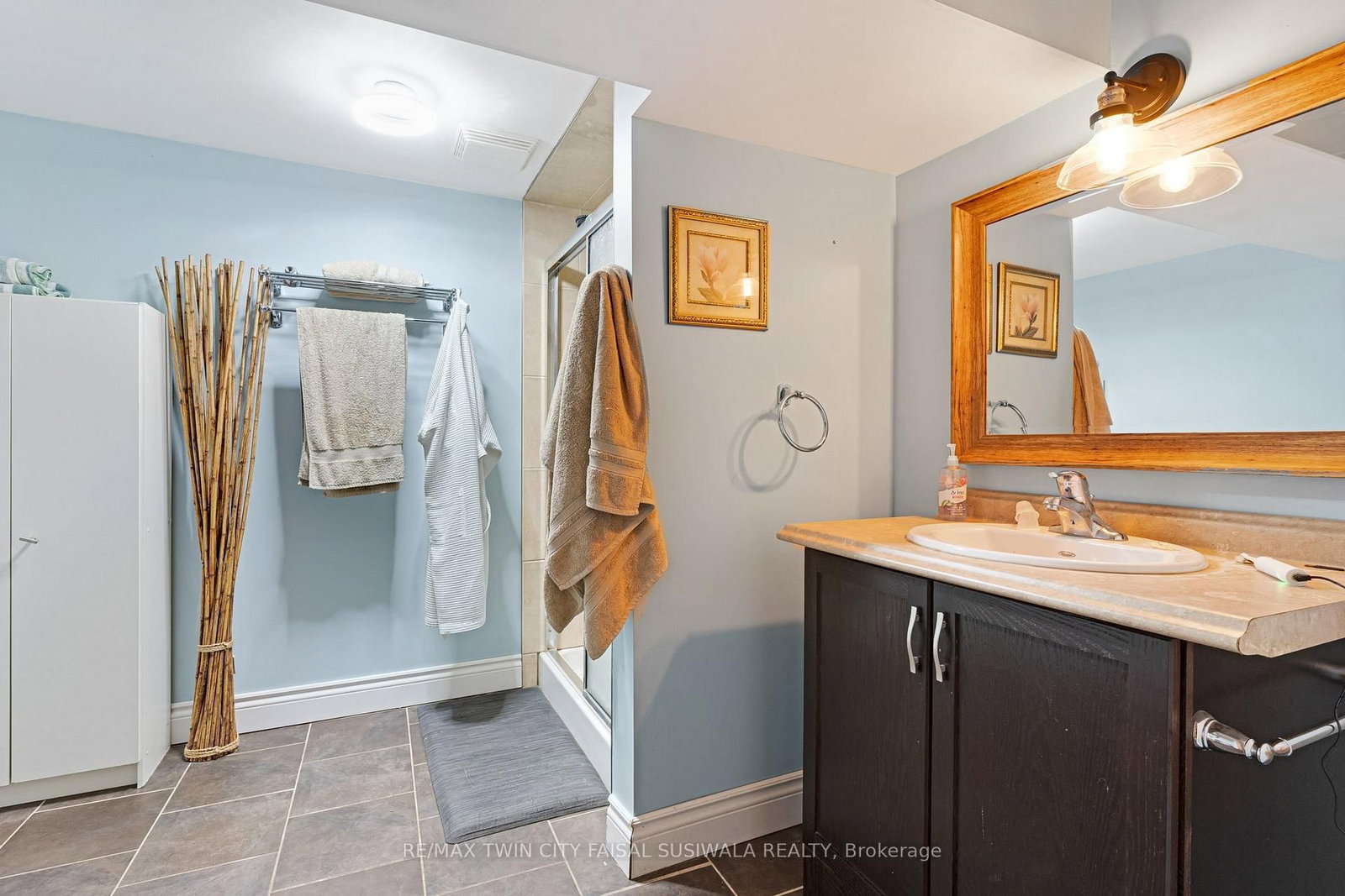 122 Dufferin Avenue • Brantford, ON photo 50