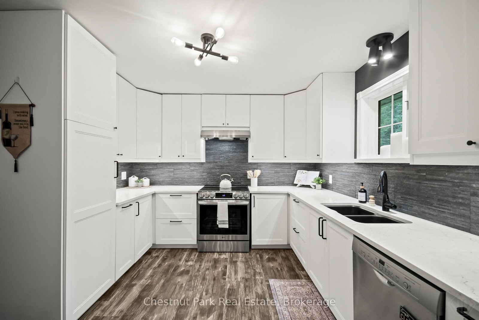 802 Williamsport Road • Huntsville, ON photo 17