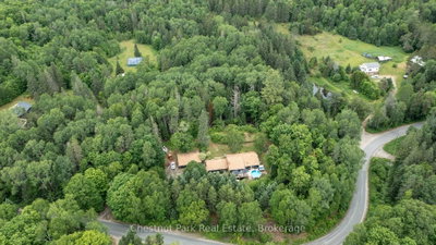 802 Williamsport Road • Huntsville, ON photo 5