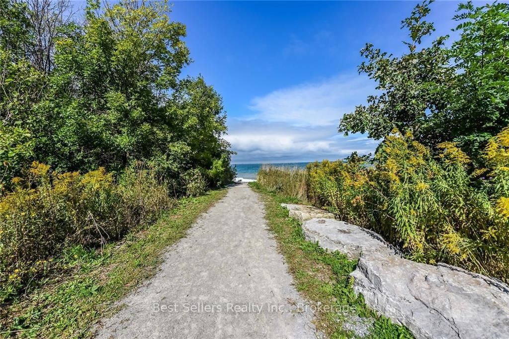 125 Shoreview Place • #208 • Hamilton, ON photo 19
