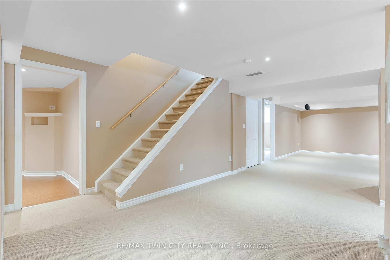 227 Chestnut Hill Crescent • Kitchener, ON photo 27