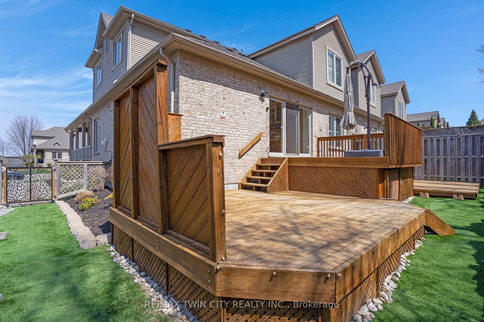 227 Chestnut Hill Crescent • Kitchener, ON photo 34