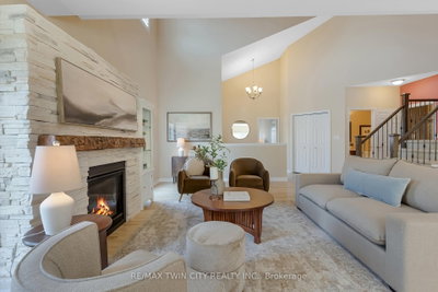 227 Chestnut Hill Crescent • Kitchener, ON photo 4