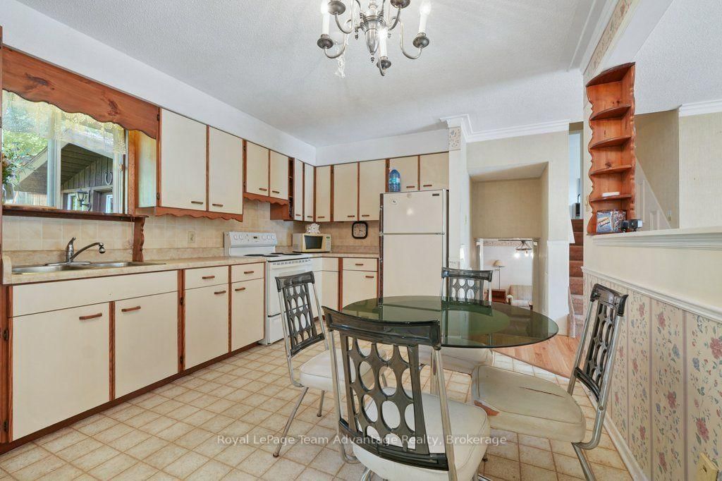 30A Forest Street • Parry Sound, ON photo 8