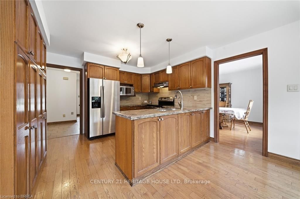 92 National Drive • Hamilton, ON photo 15