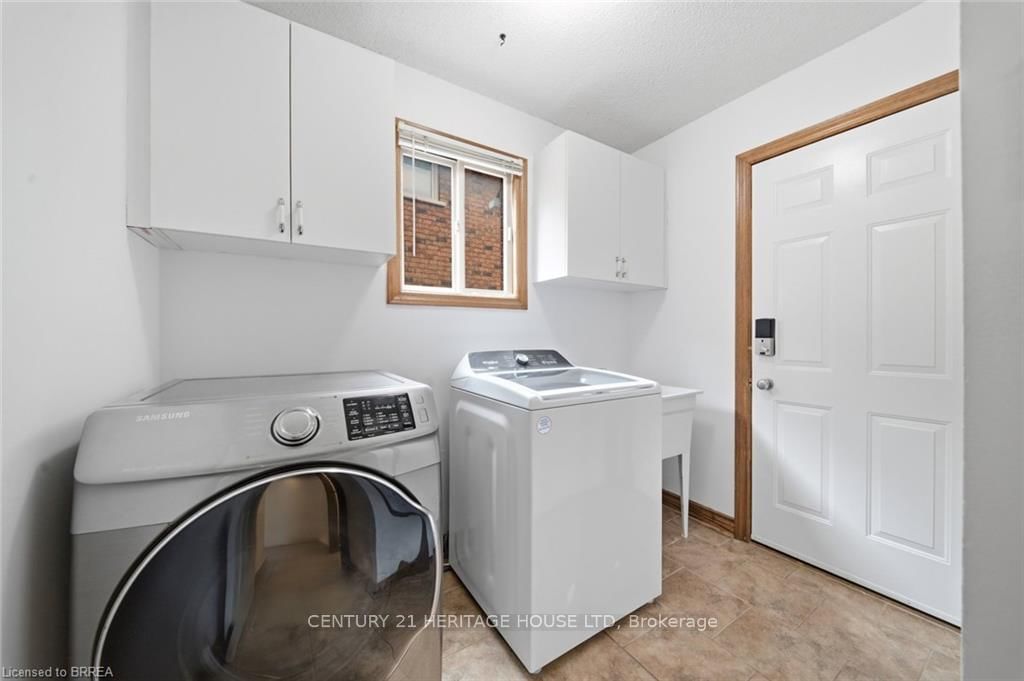92 National Drive • Hamilton, ON photo 23