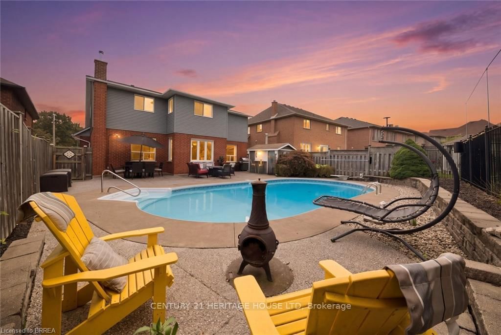 92 National Drive • Hamilton, ON photo 3