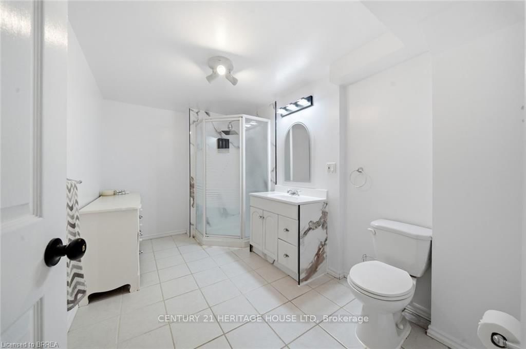 92 National Drive • Hamilton, ON photo 34