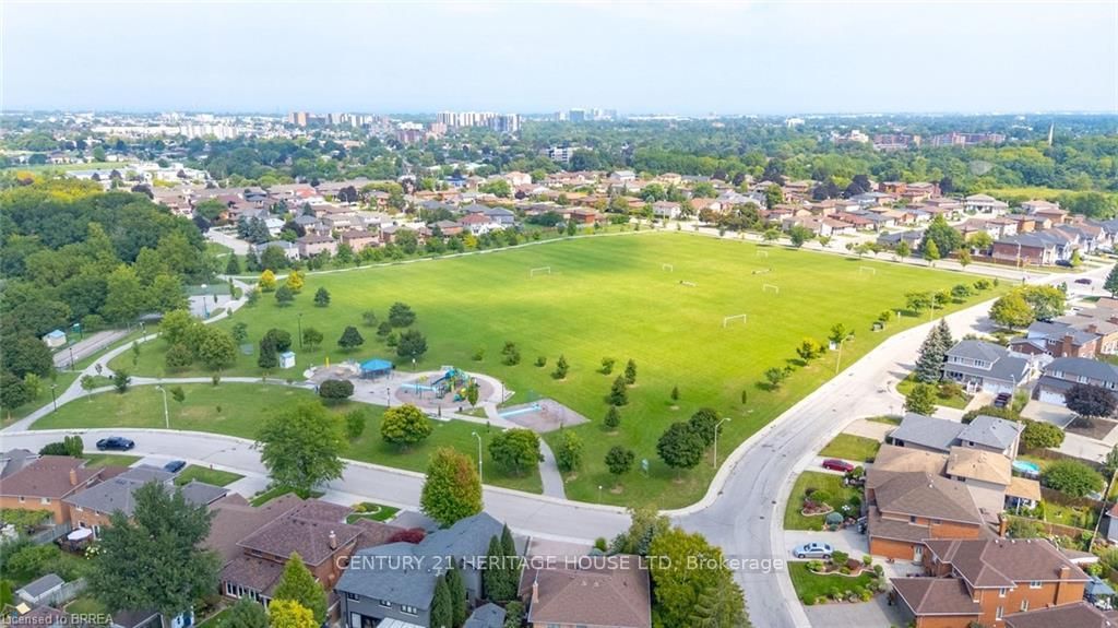 92 National Drive • Hamilton, ON photo 47