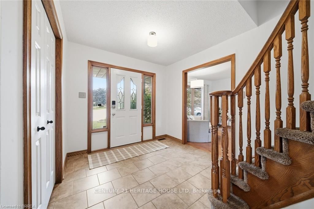 92 National Drive • Hamilton, ON photo 8